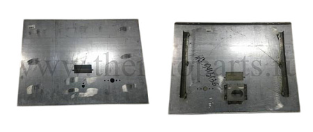 Крышка люка инструментального ящика L-553 мм ПАЗ-320412