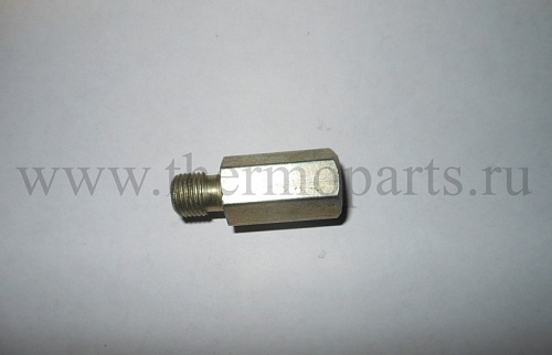 Штуцер подвода масла к компрессору