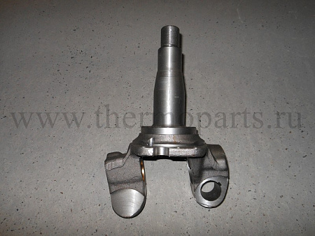 Кулак поворотный правый (ось 111)