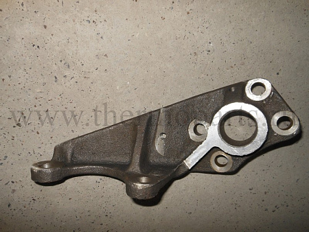 Кронштейн тормозной камеры передний левый (ось 111)