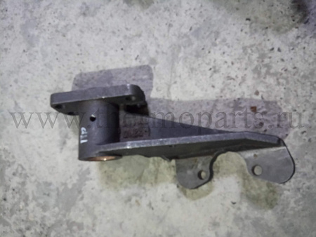 Кронштейн тормозной камеры передний правый (колодка 160 мм)